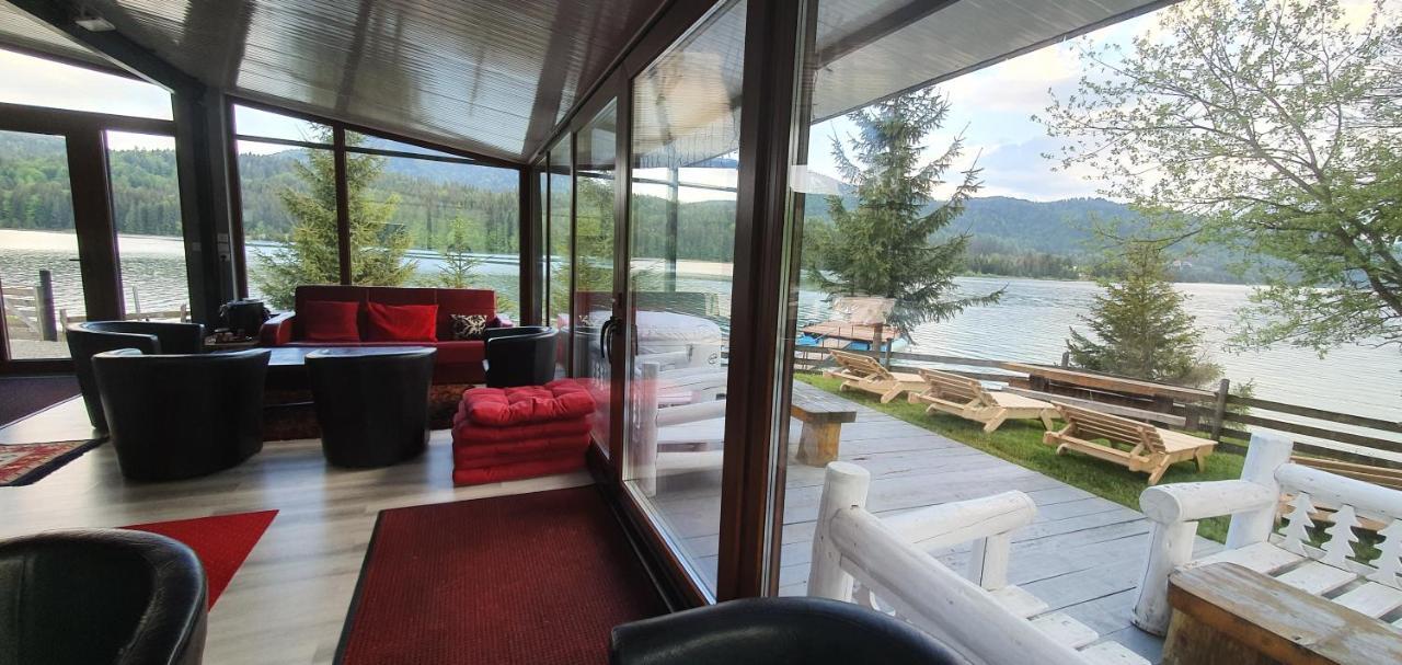Traditional Casa Pescarului Langa Cu Ponton Casa vacanze Colibiţa