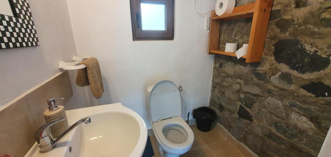 Casa vacanze Traditional Casa Pescarului Langa Cu Ponton